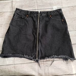 ABERCROMBIE & FITCH black raw fringe hem mini skirt 32